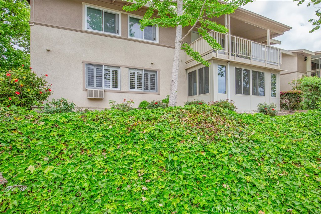 558 Avenida Sevilla C