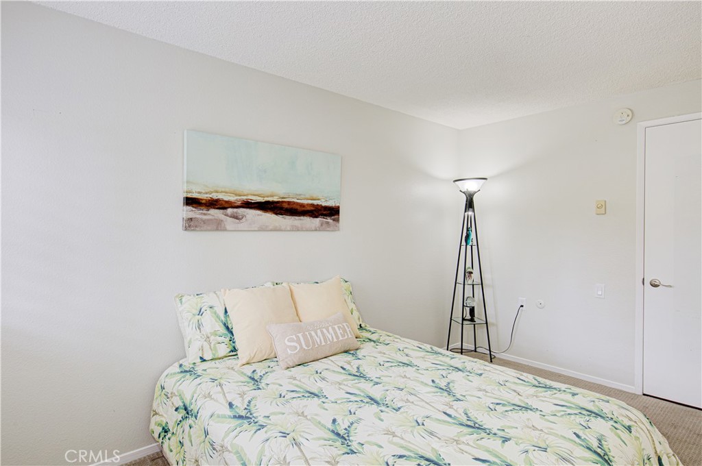 558 Avenida Sevilla C