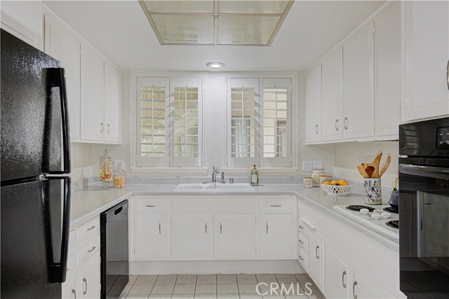 558 Avenida Sevilla Unit: C