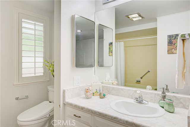 558 Avenida Sevilla Unit: C