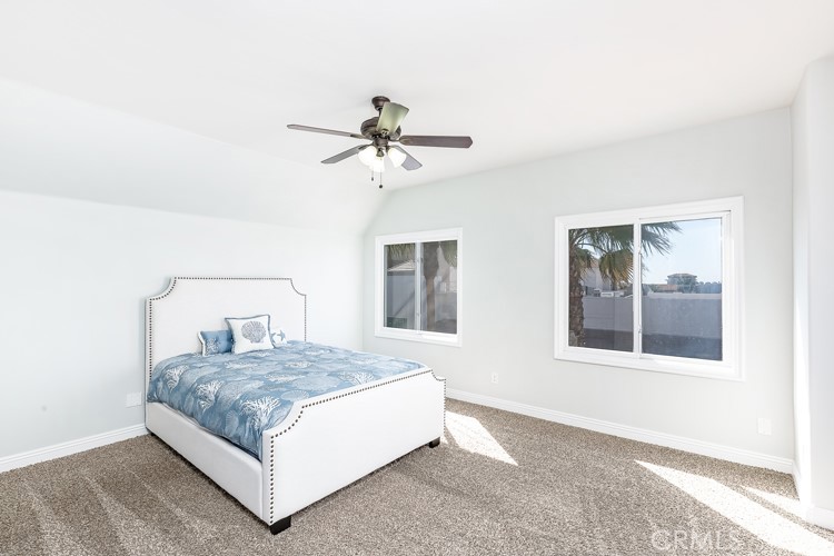 200 Pacific Coast Highway 422