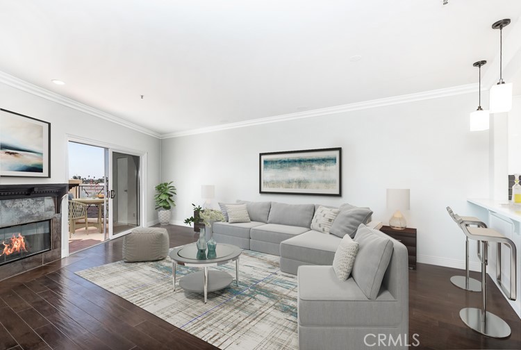 200 Pacific Coast Highway 422