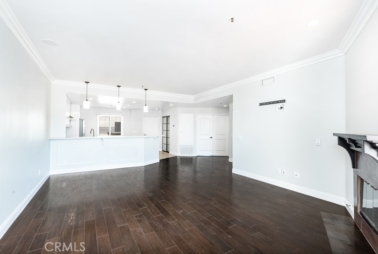 200 Pacific Coast Highway 422