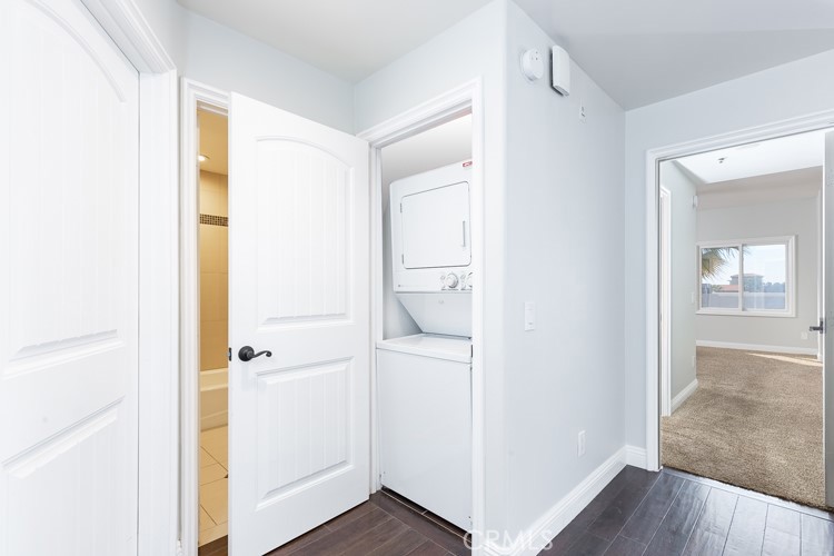 200 Pacific Coast Highway 422