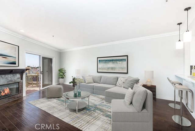 200 Pacific Coast HWY Unit: 422