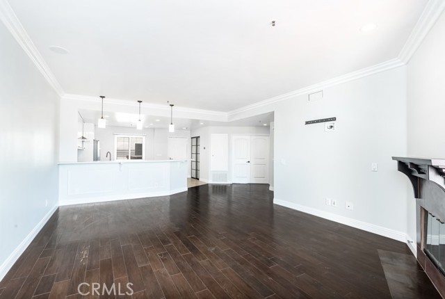 200 Pacific Coast HWY Unit: 422