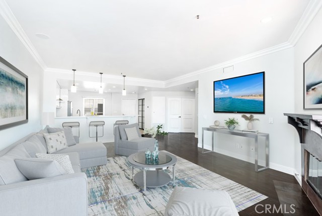 200 Pacific Coast HWY Unit: 422