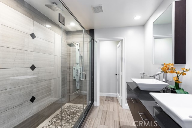 200 Pacific Coast HWY Unit: 422