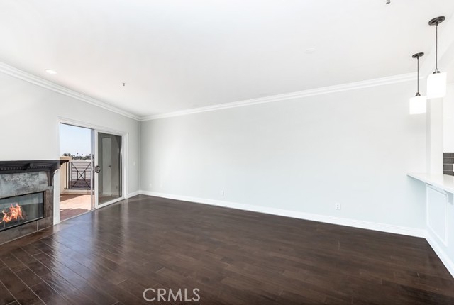 200 Pacific Coast HWY Unit: 422