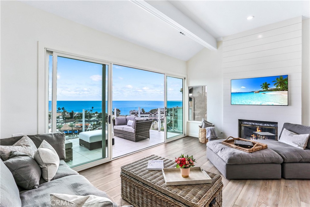 105 Palm Beach Court