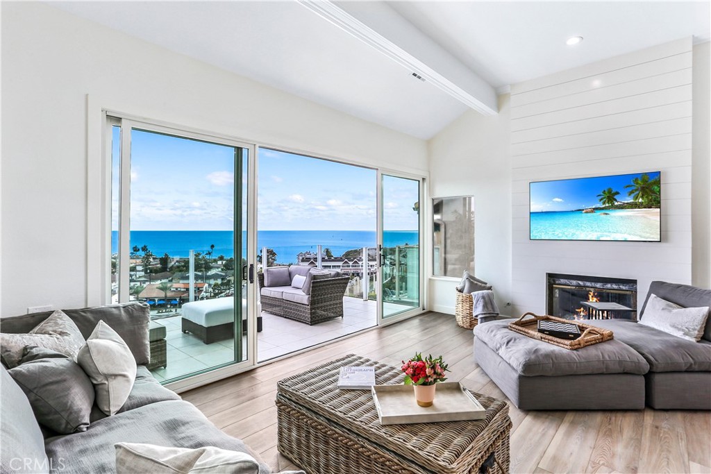 105 Palm Beach Court
