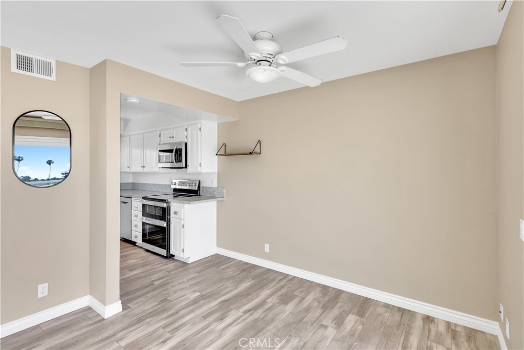 721 Calle Los Olivos