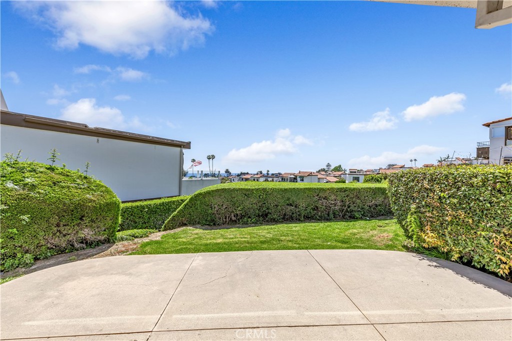 721 Calle Los Olivos