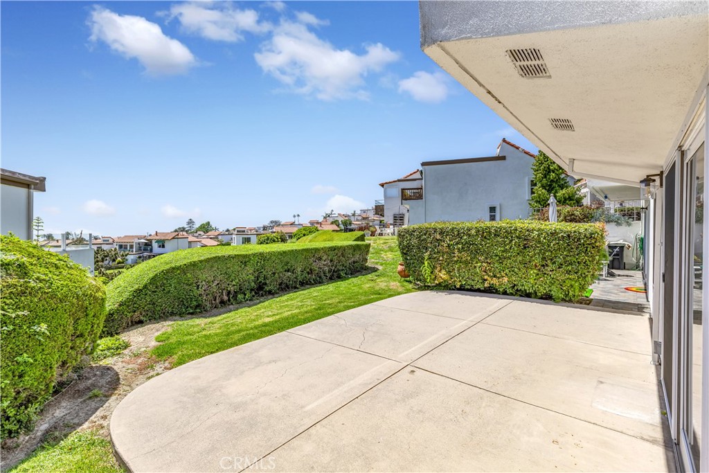 721 Calle Los Olivos