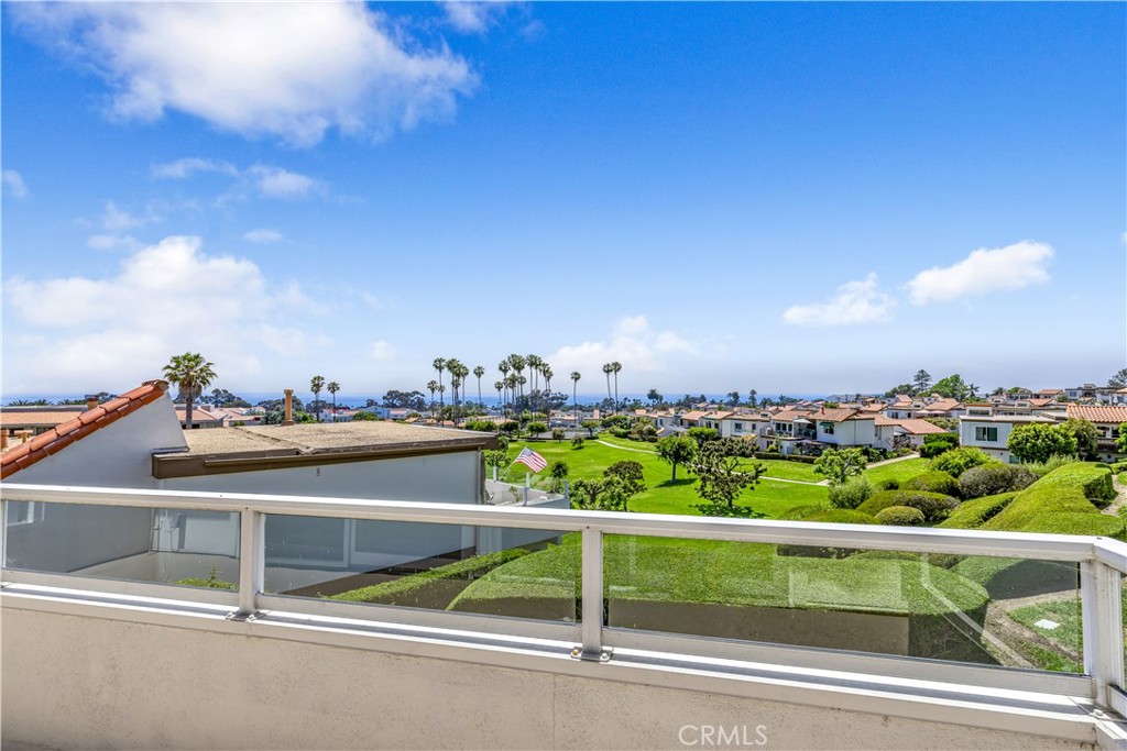 721 Calle Los Olivos