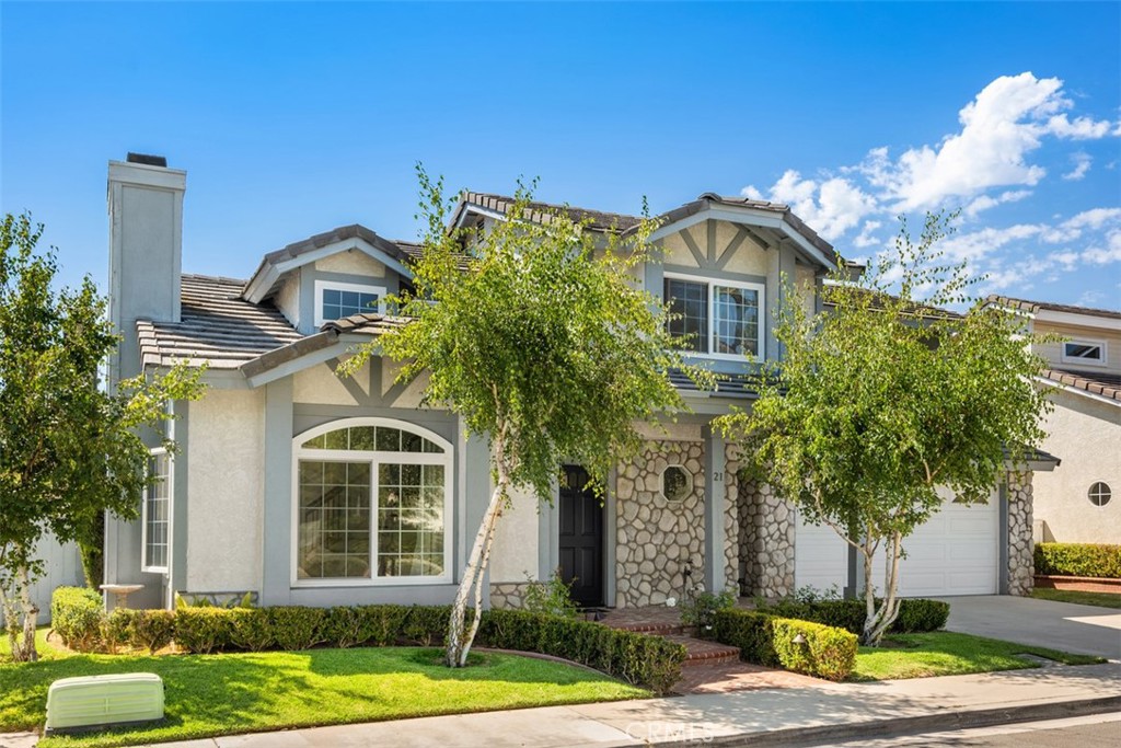 21 Hummingbird Lane