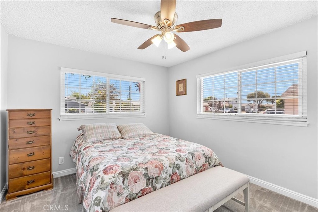 10041 Barbara Circle