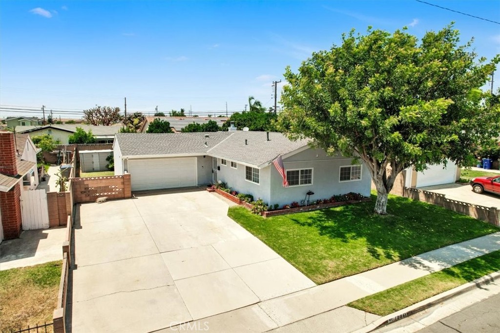 10041 Barbara Circle