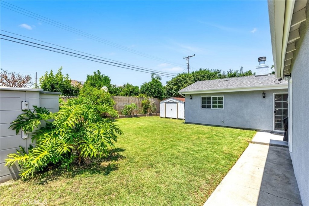 10041 Barbara Circle