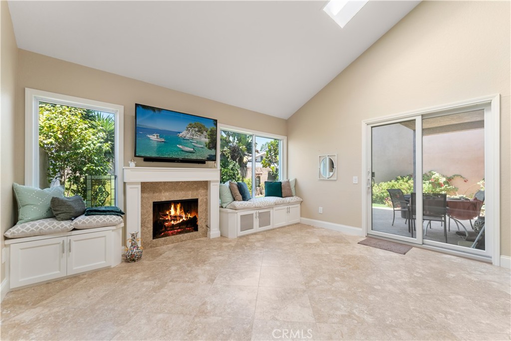 1106 Ridgecrest Circle