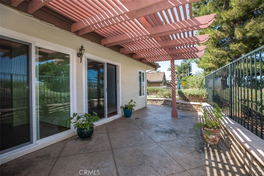 27389 Paseo Ravenna