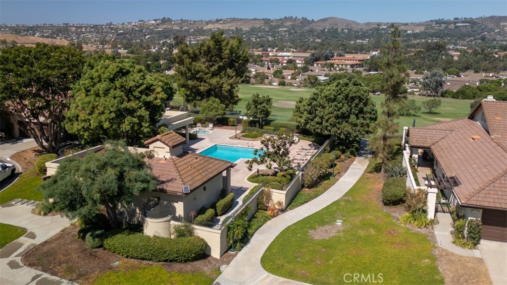27389 Paseo Ravenna
