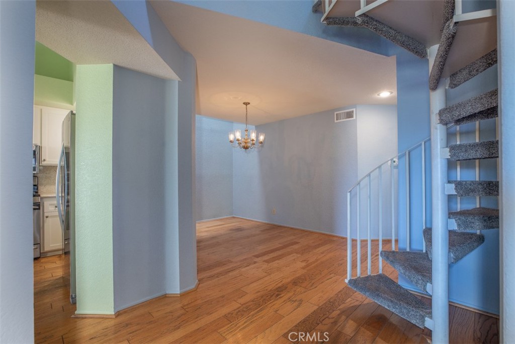 27389 Paseo Ravenna