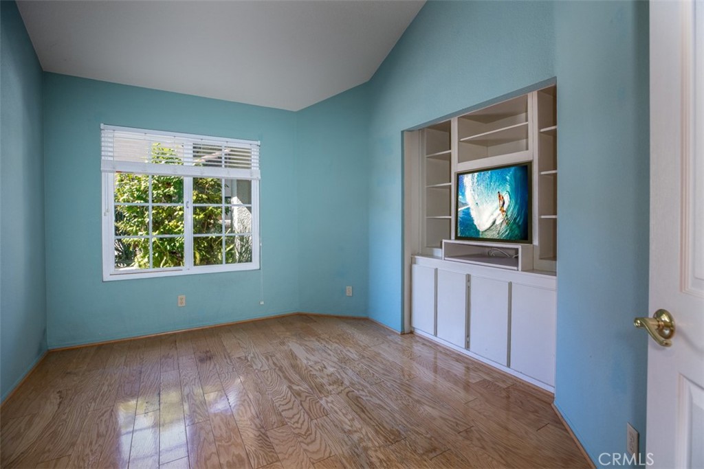 27389 Paseo Ravenna