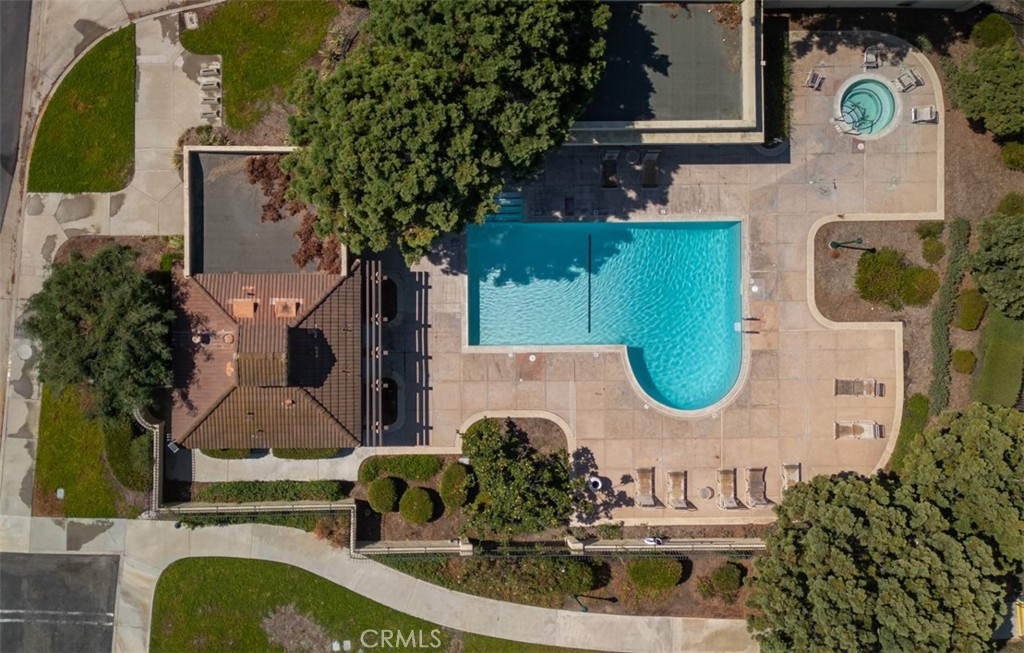 27389 Paseo Ravenna