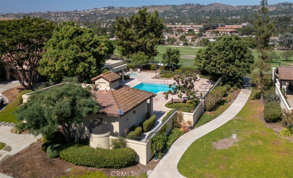 27389 Paseo Ravenna
