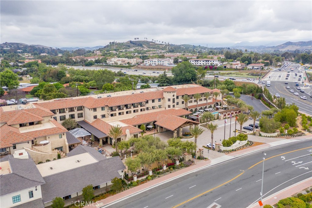 27389 Paseo Ravenna