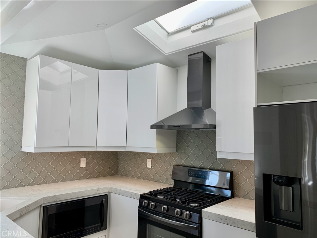 595 Saint Anns Drive