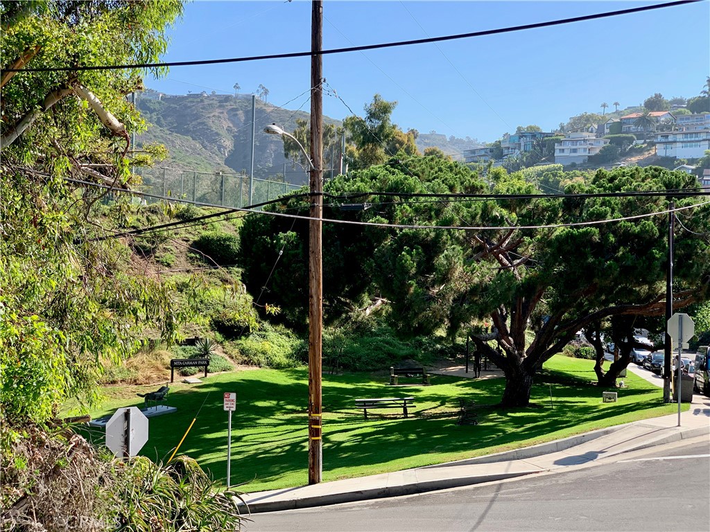 595 Saint Anns Drive