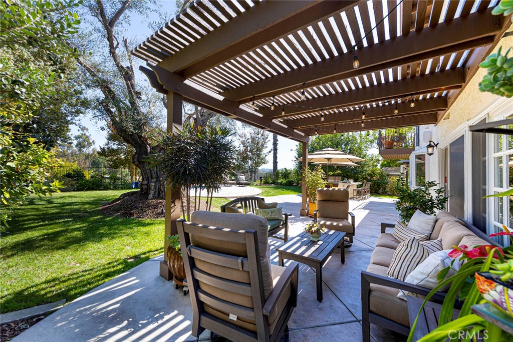 24256 Via Santa Clara