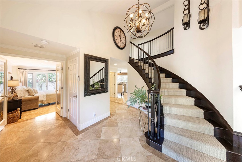 24256 Via Santa Clara