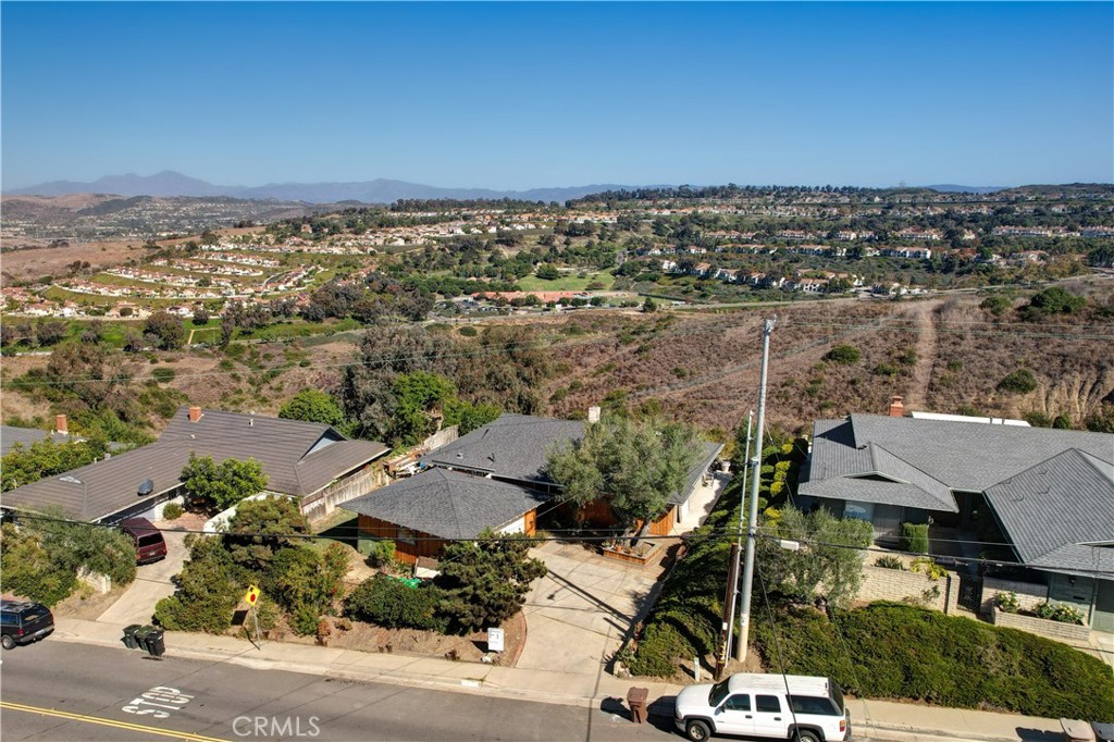 113 Avenida Salvador