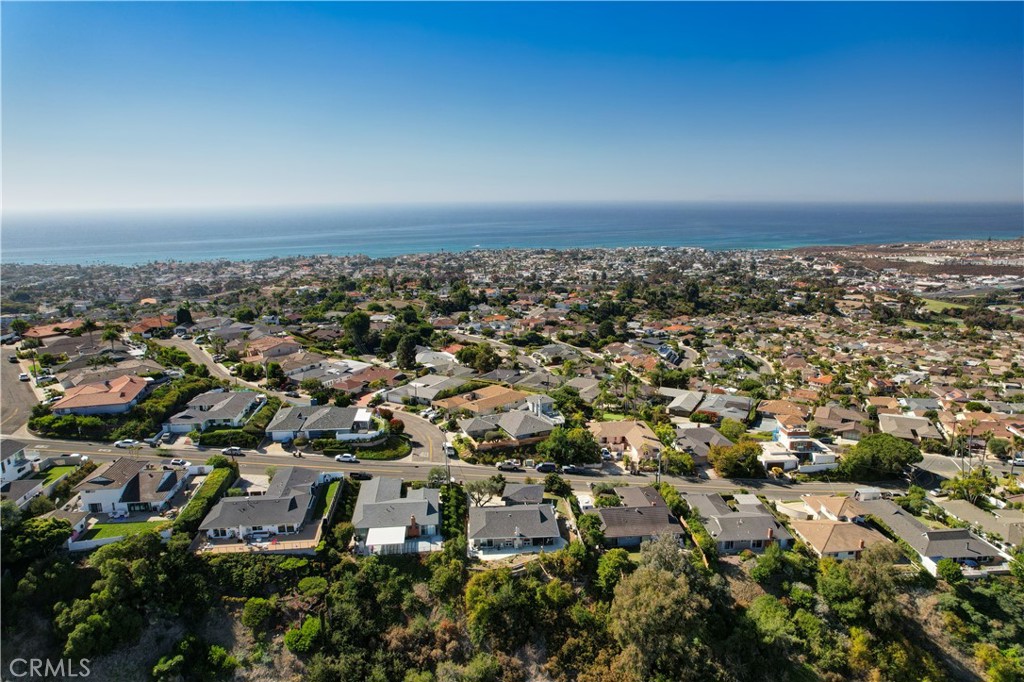 113 Avenida Salvador