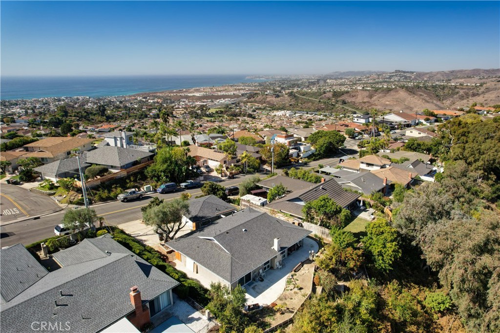 113 Avenida Salvador