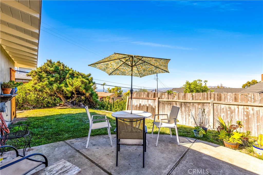 113 Avenida Salvador