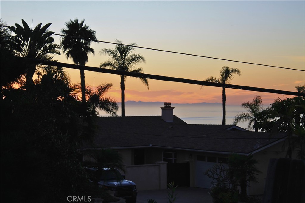 113 Avenida Salvador