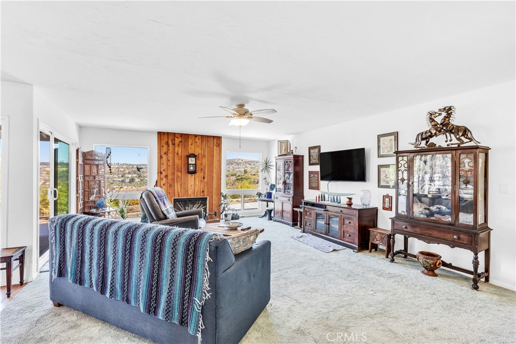 113 Avenida Salvador