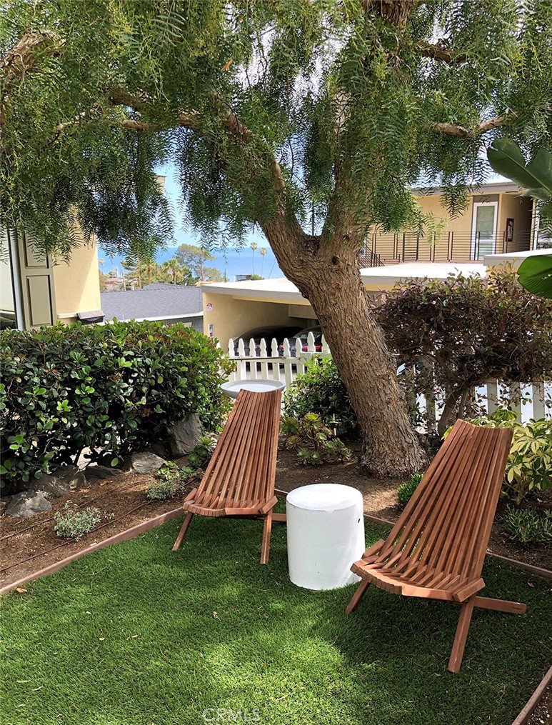 221 Grandview Street