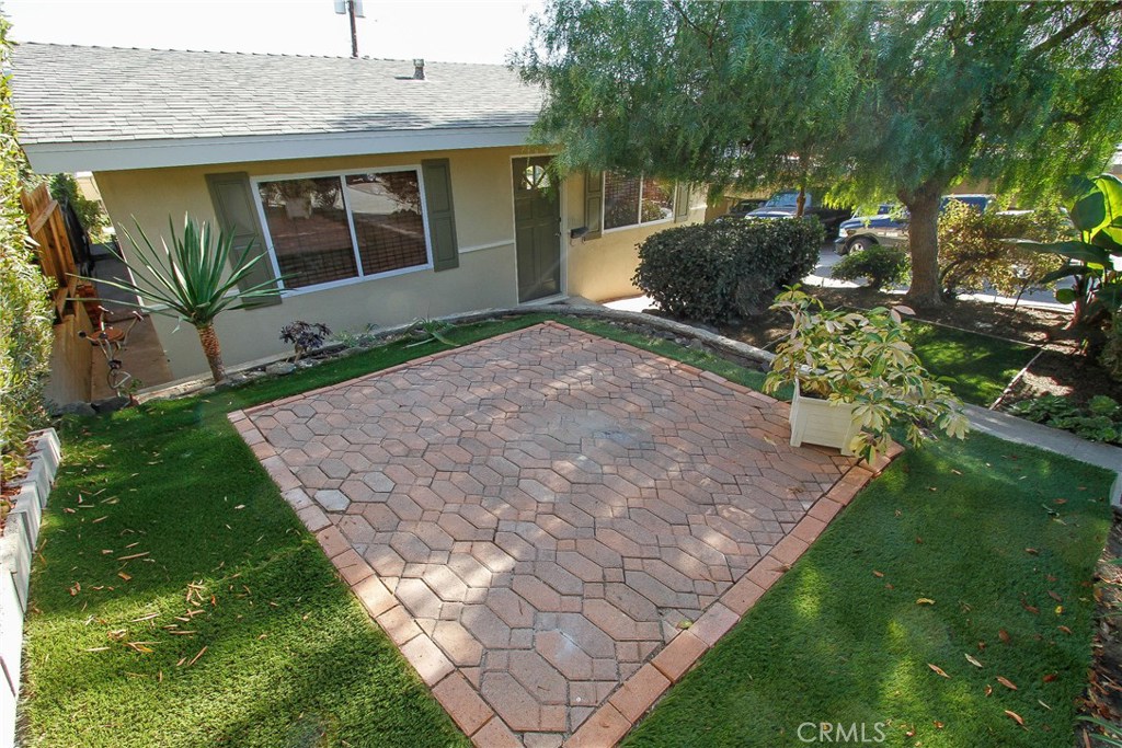 221 Grandview Street