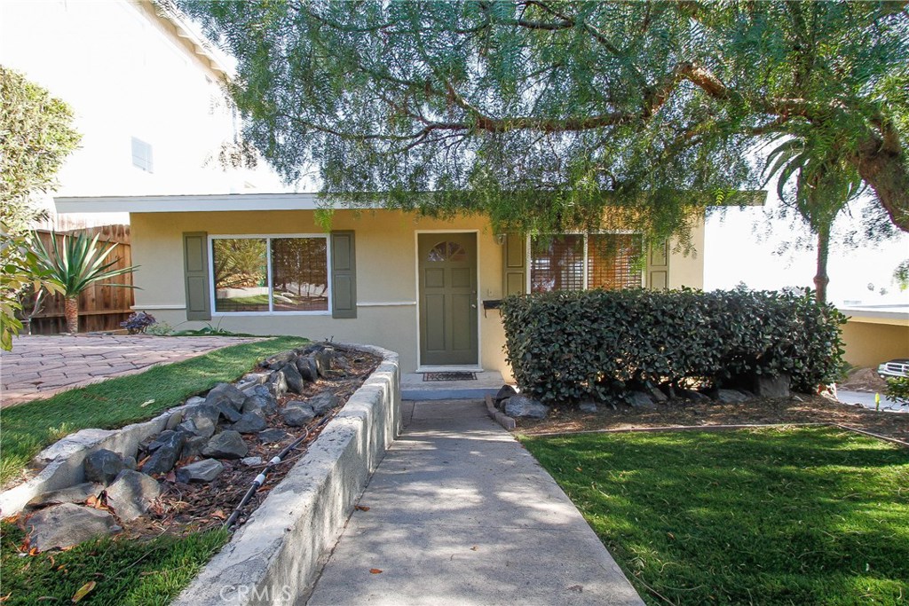 221 Grandview Street