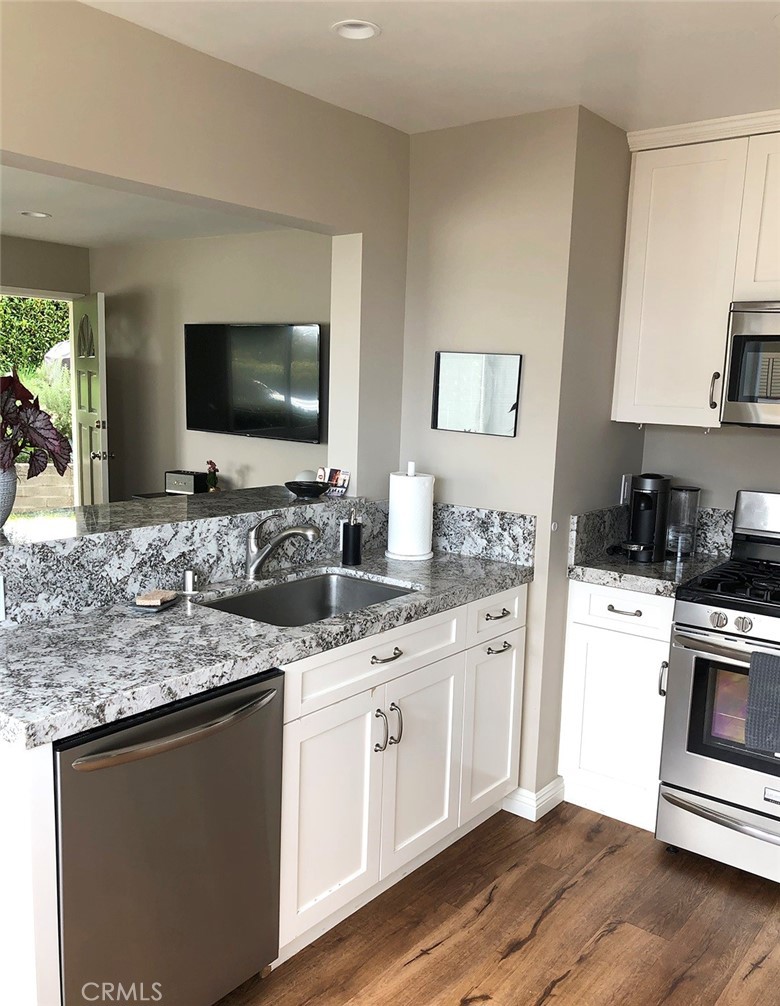 221 Grandview Street