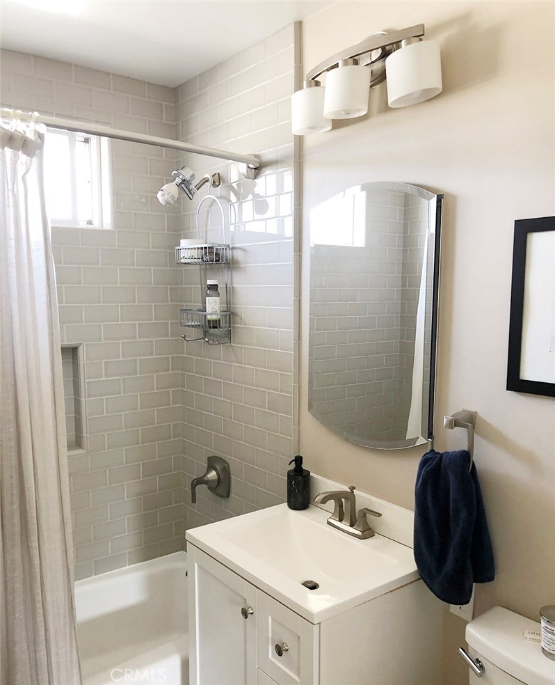 221 Grandview Street