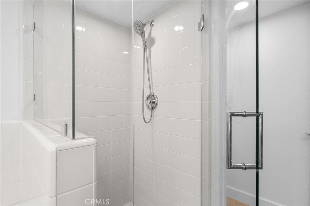 200 Pacific Coast Highway 226