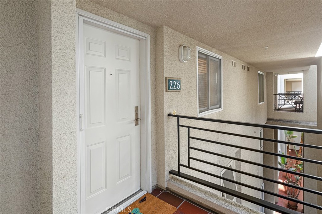 200 Pacific Coast Highway 226