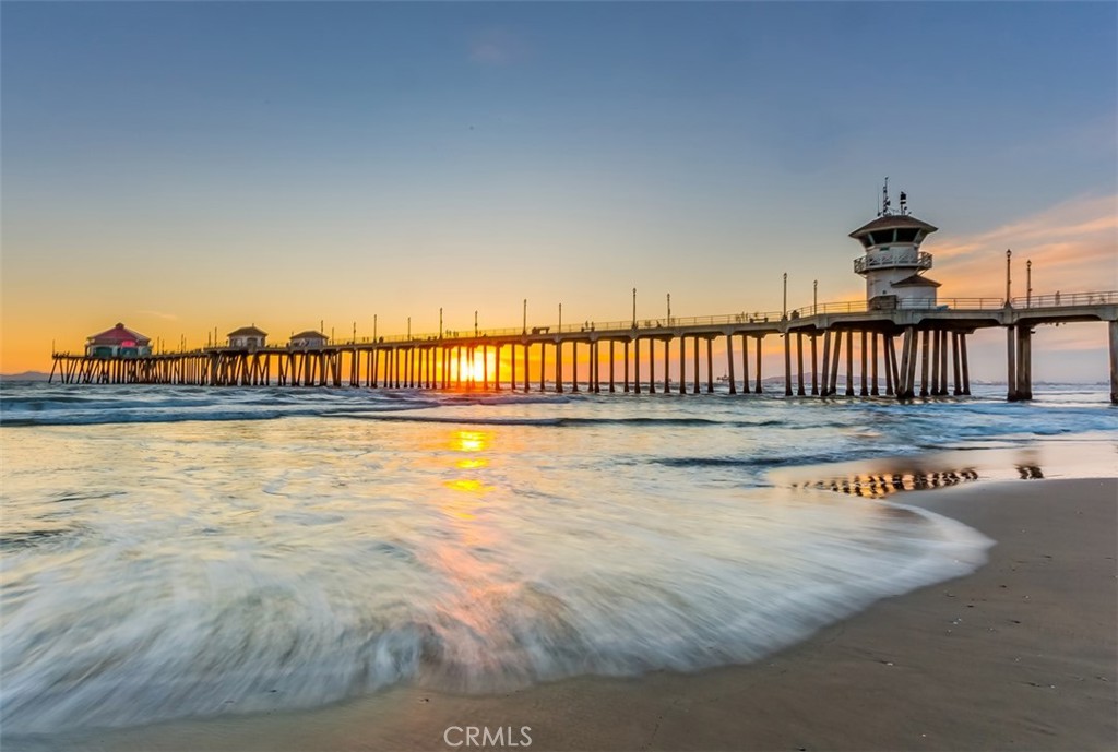 200 Pacific Coast Highway 226