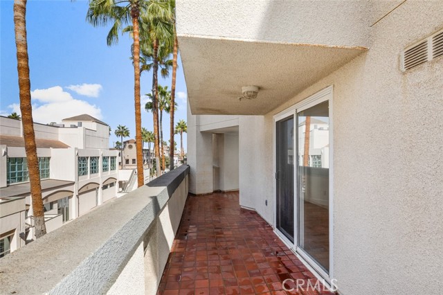 200 Pacific Coast HWY Unit: 226